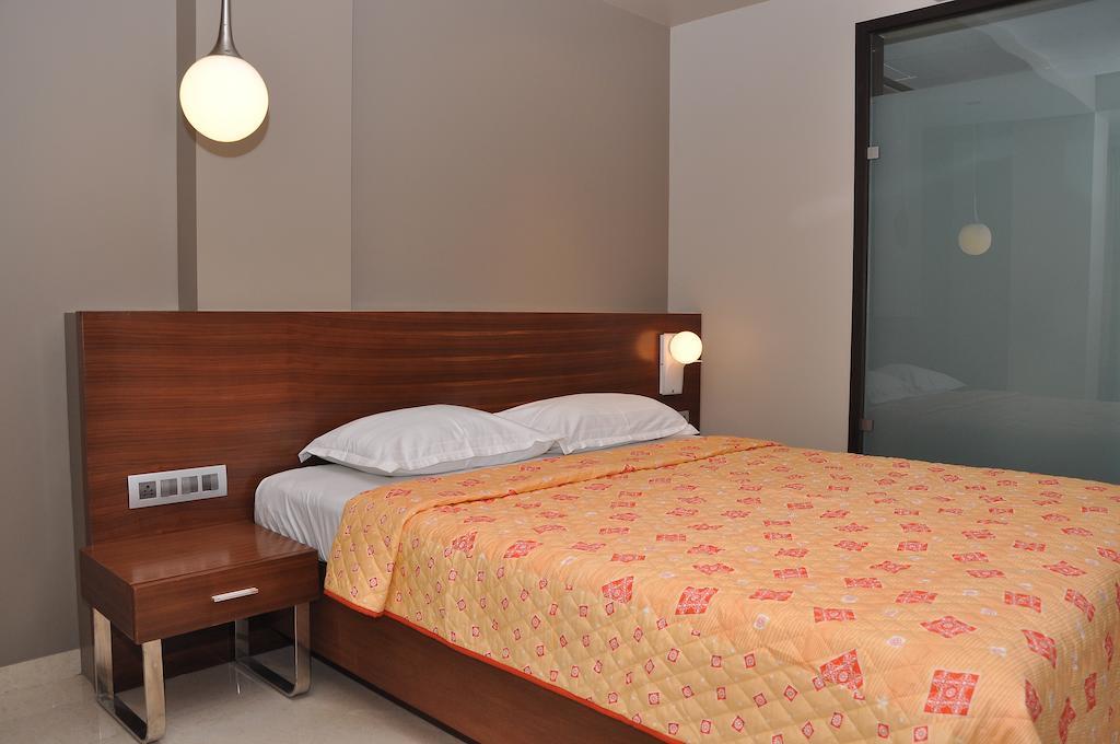 Hotel Imperial Executive, Andheri Mumbai Dış mekan fotoğraf