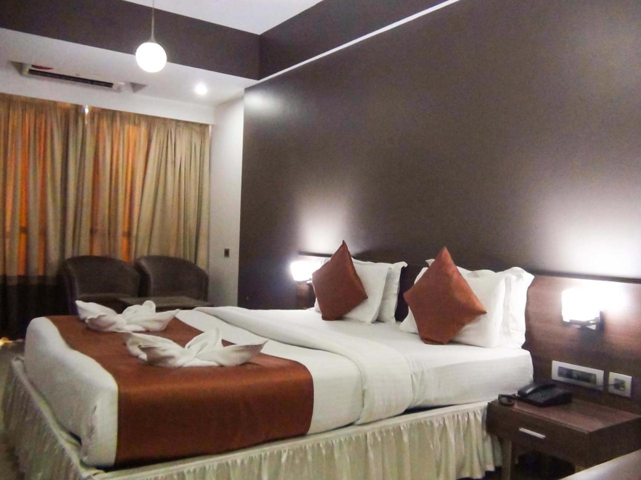 Hotel Imperial Executive, Andheri Mumbai Dış mekan fotoğraf