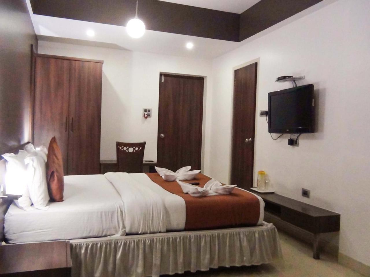 Hotel Imperial Executive, Andheri Mumbai Dış mekan fotoğraf